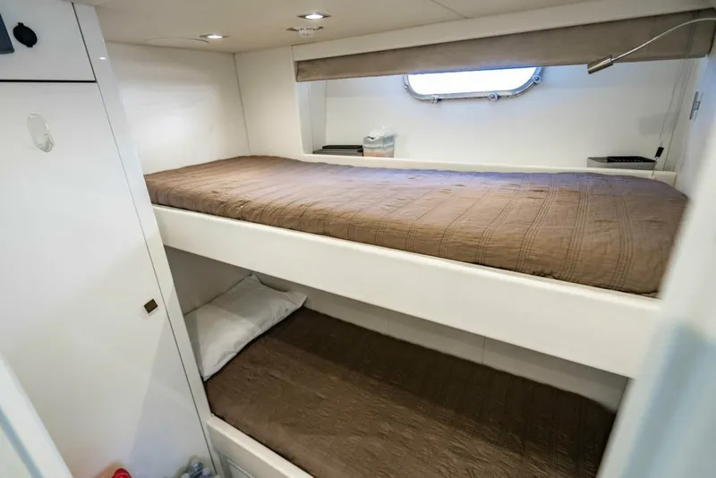 Slide: The Image of Sunseeker 95 Motor Yacht 2019 - 7649300