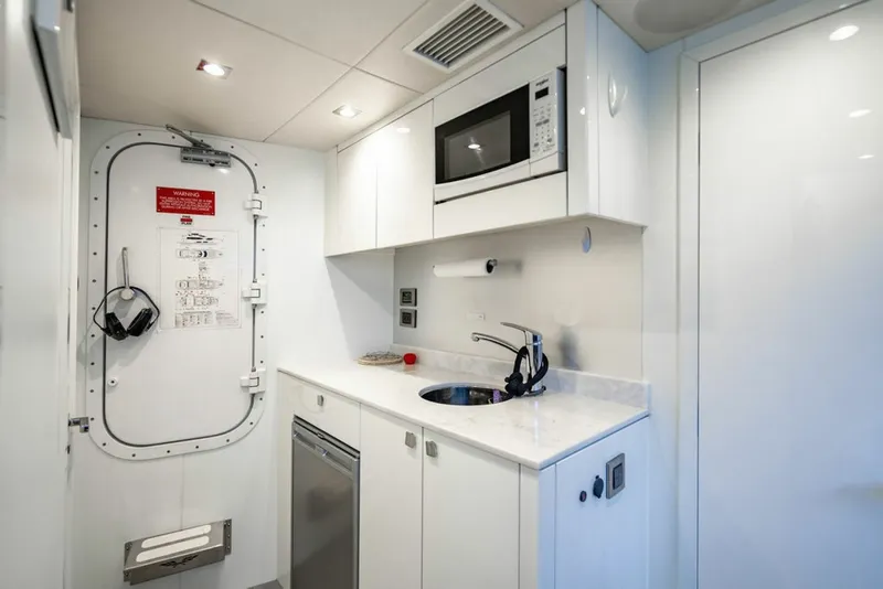 Slide: The Image of Sunseeker 95 Motor Yacht 2019 - 6015252