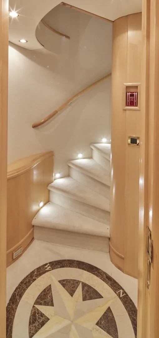 Slide: The Image of Crescent 127 2000 - 6019610