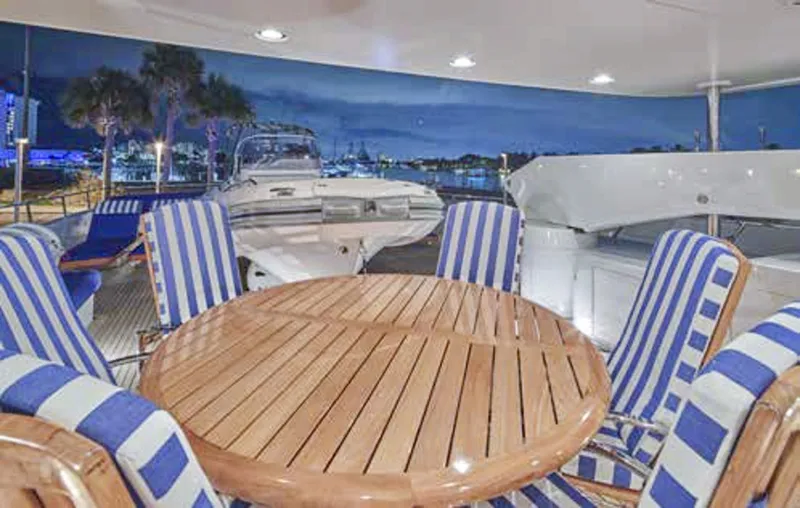 Slide: The Image of Crescent 127 2000 - 6012713