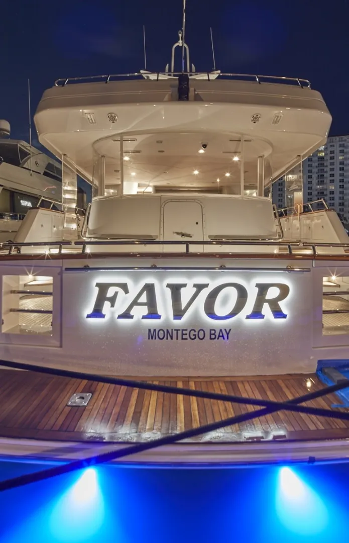 Slide: The Image of Crescent 127 2000 - 6019613