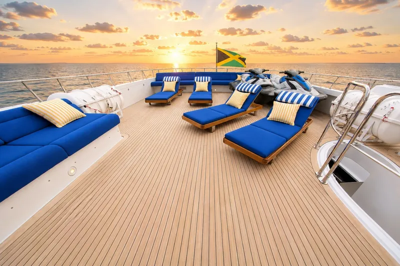 Slide: The Image of 043 Skylounge Aft Deck - 6262387