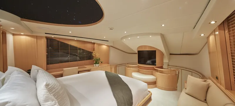 Slide: The Image of Crescent 127 2000 - 6019616