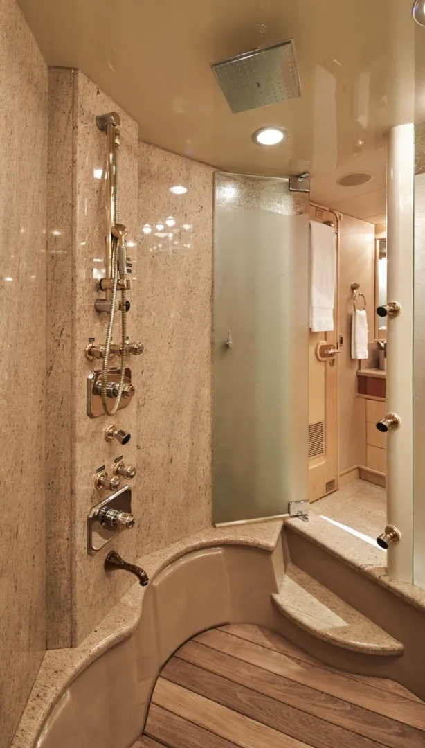 Slide: The Image of Crescent 127 2000 - 6019609