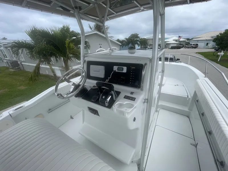 Slide: The Image of Glacier Bay 260 Canyon Runner 2005 - 6012840