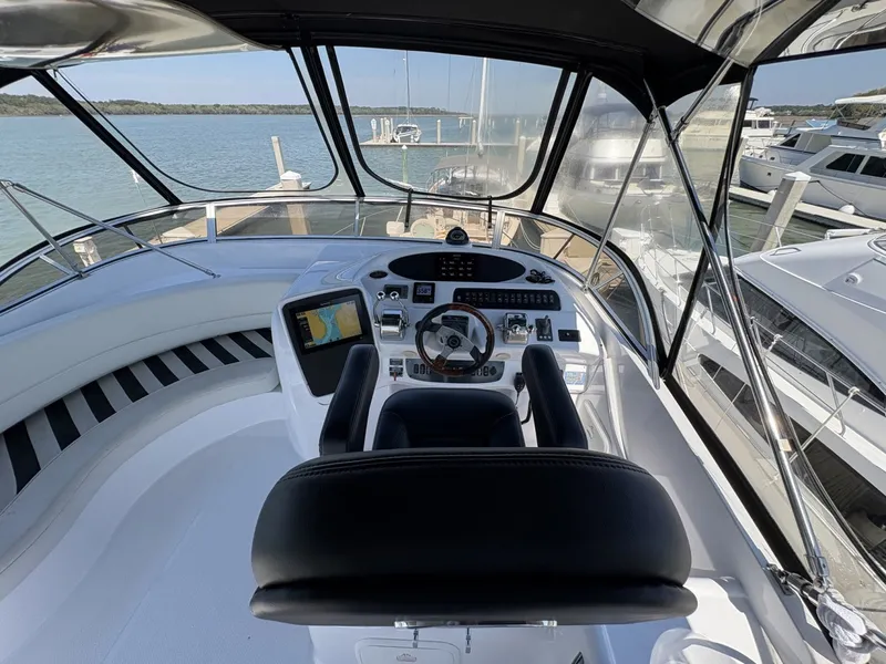 Slide: The Image of Meridian 411 Sedan 2005 - 6013069