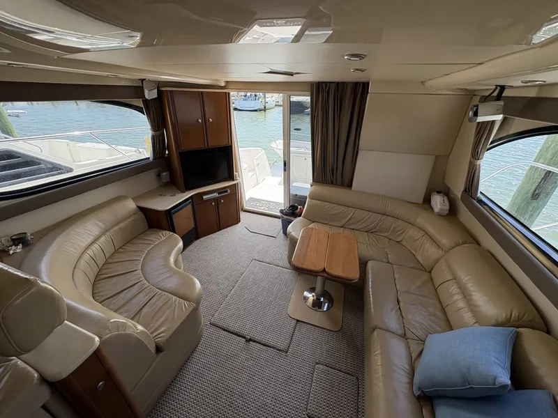 Slide: The Image of Meridian 411 Sedan 2005 - 6013078