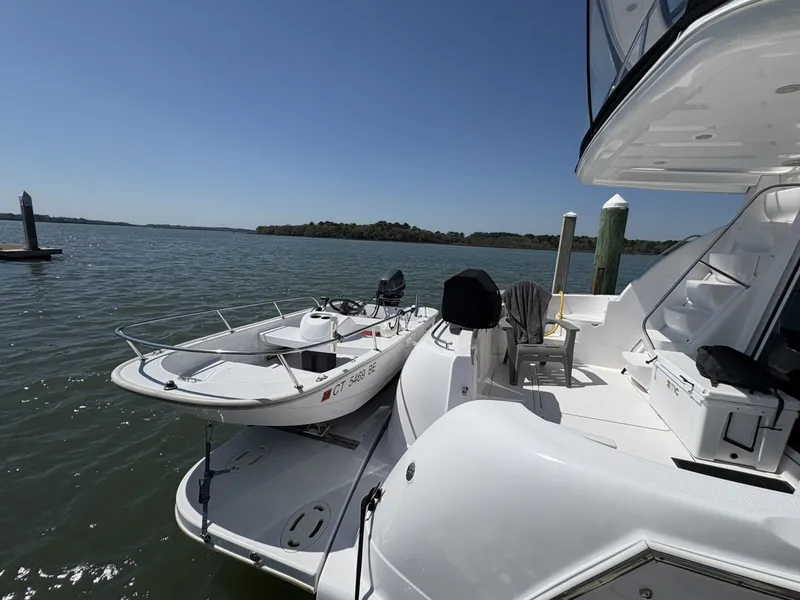 Slide: The Image of Meridian 411 Sedan 2005 - 6013062