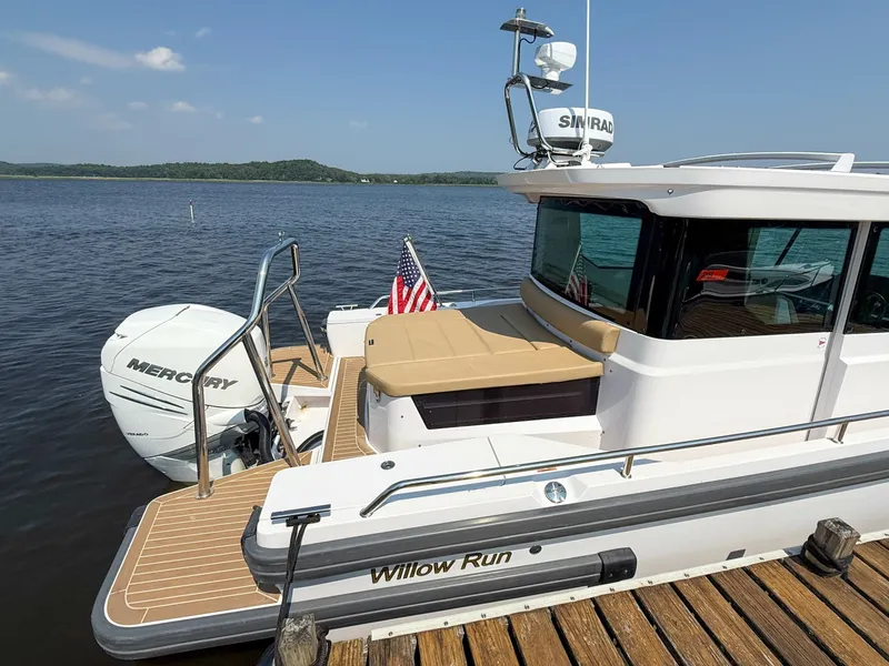 Slide: The Image of Axopar 28 Cabin 2021 - 6013109