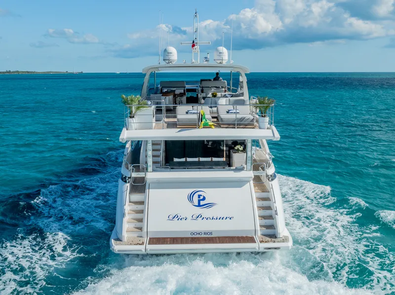 Slide: The Image of Azimut GRANDE 27M 2020 - 7269409