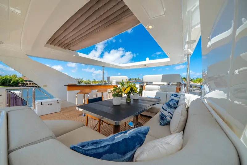 Slide: The Image of Azimut GRANDE 27M 2020 - 7269464