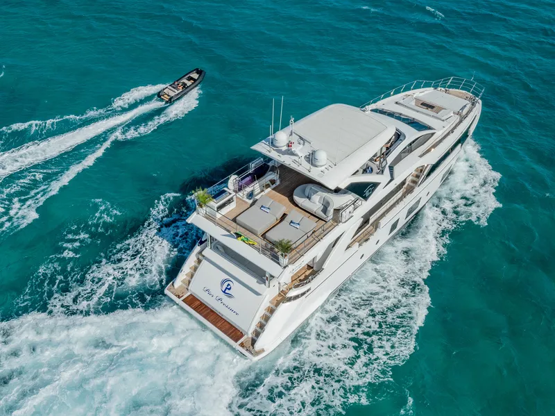 Slide: The Image of Azimut GRANDE 27M 2020 - 6013476