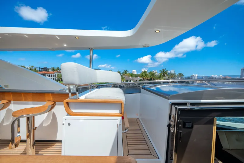 Slide: The Image of Azimut GRANDE 27M 2020 - 7269474