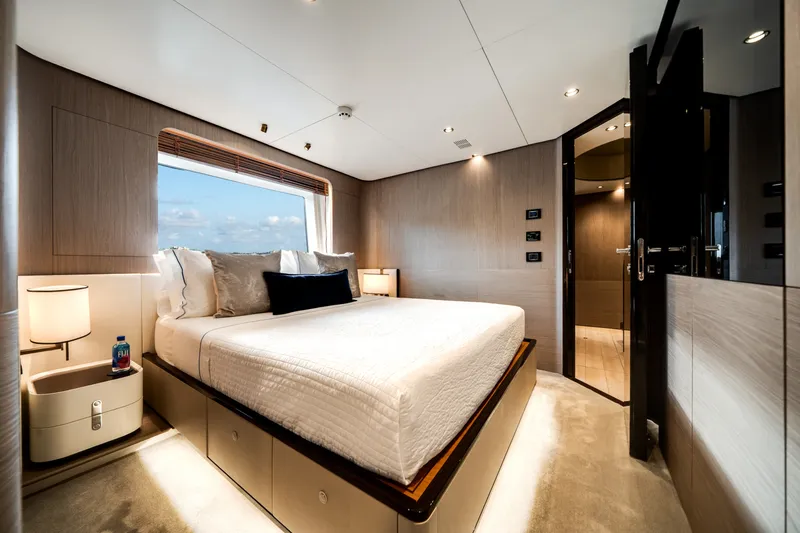 Slide: The Image of Azimut GRANDE 27M 2020 - 7269438
