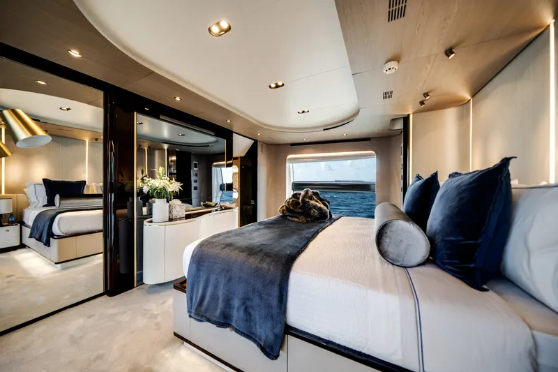 Slide: The Image of Azimut GRANDE 27M 2020 - 7269426