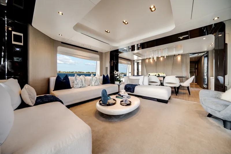 Slide: The Image of Azimut GRANDE 27M 2020 - 7269420