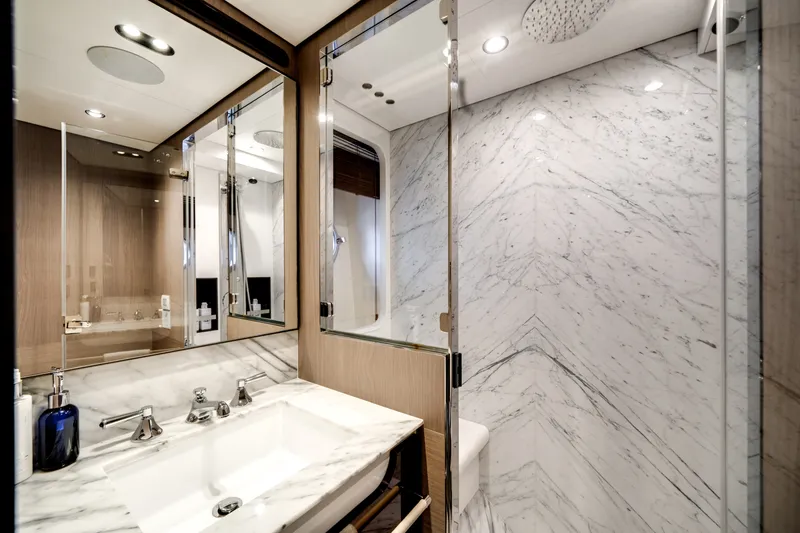 Slide: The Image of Azimut GRANDE 27M 2020 - 7269446