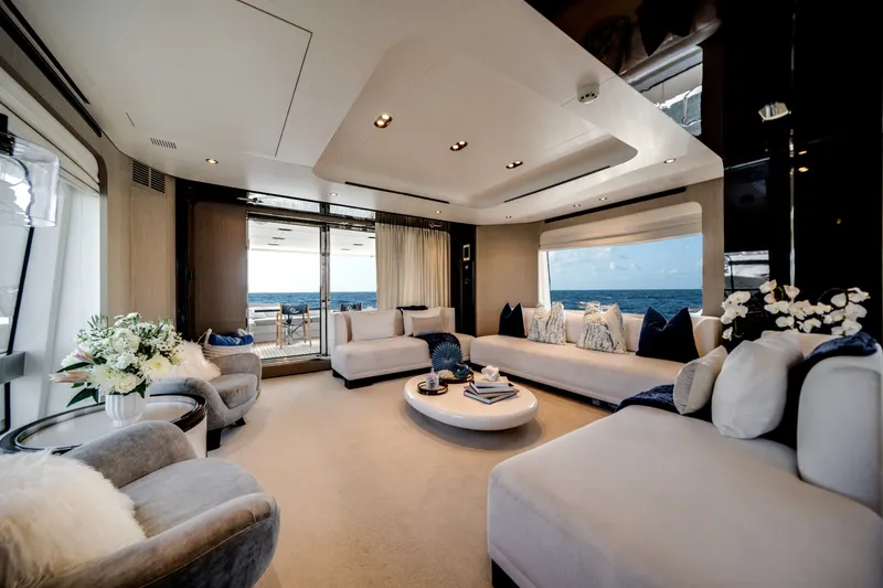 Slide: The Image of Azimut GRANDE 27M 2020 - 7269413