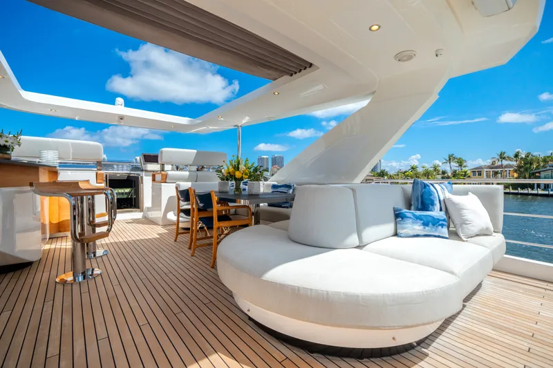 Slide: The Image of Azimut GRANDE 27M 2020 - 7269461