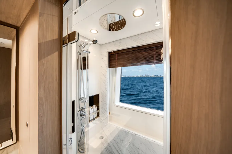 Slide: The Image of Azimut GRANDE 27M 2020 - 7269441