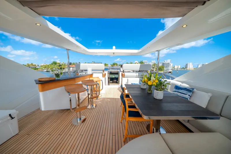 Slide: The Image of Azimut GRANDE 27M 2020 - 7269463