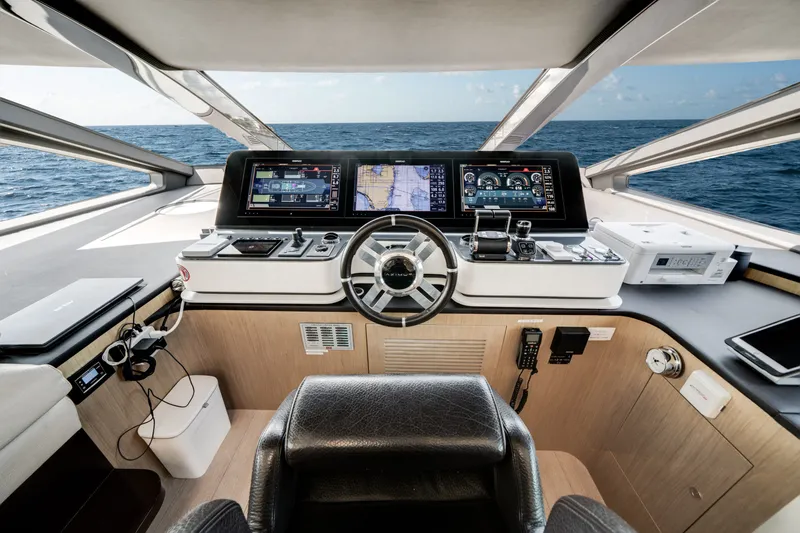 Slide: The Image of Azimut GRANDE 27M 2020 - 7269450
