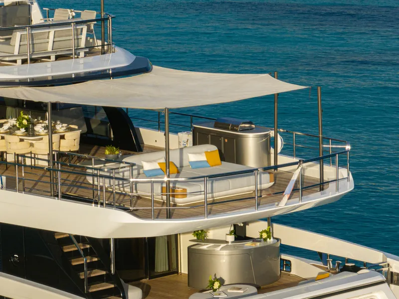 Slide: The Image of Azimut GRANDE 36M 2024 - 6827192