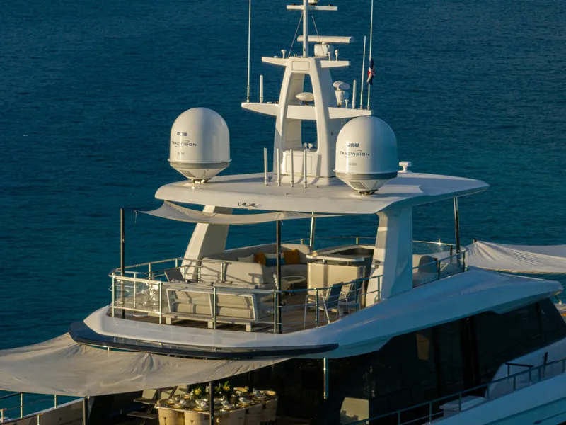 Slide: The Image of Azimut GRANDE 36M 2024 - 6827198