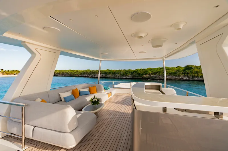 Slide: The Image of Azimut GRANDE 36M 2024 - 6827216