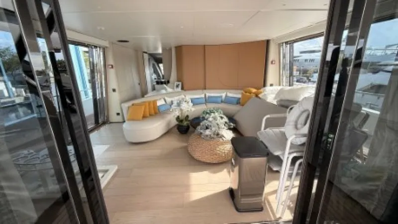 Slide: The Image of Azimut GRANDE 36M 2024 - 6013498