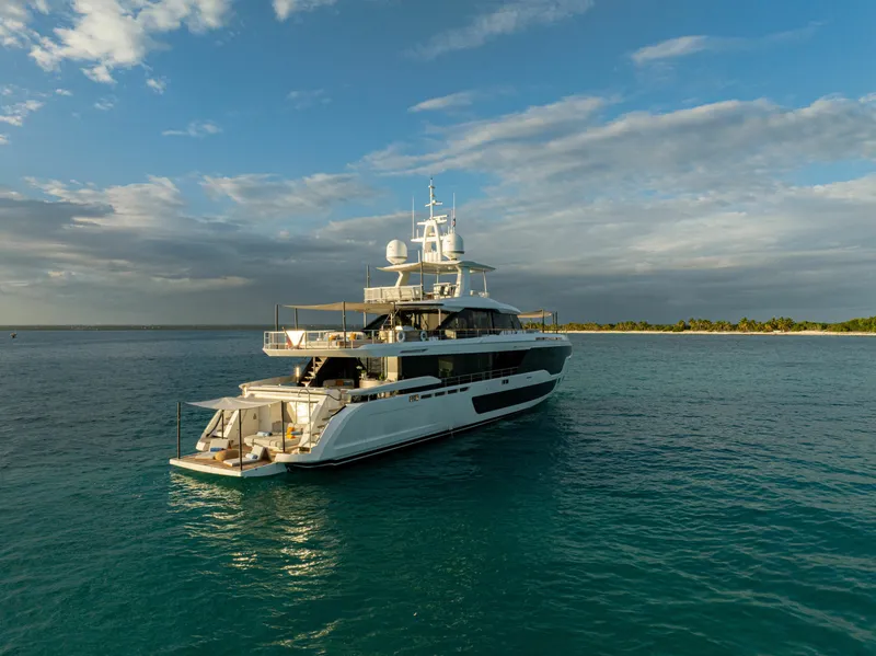 Slide: The Image of Azimut GRANDE 36M 2024 - 6827199