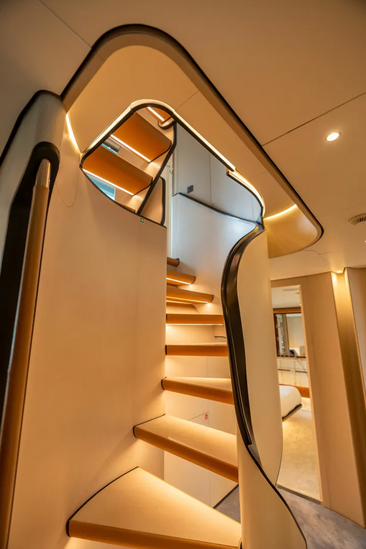 Slide: The Image of Azimut GRANDE 36M 2024 - 6827257