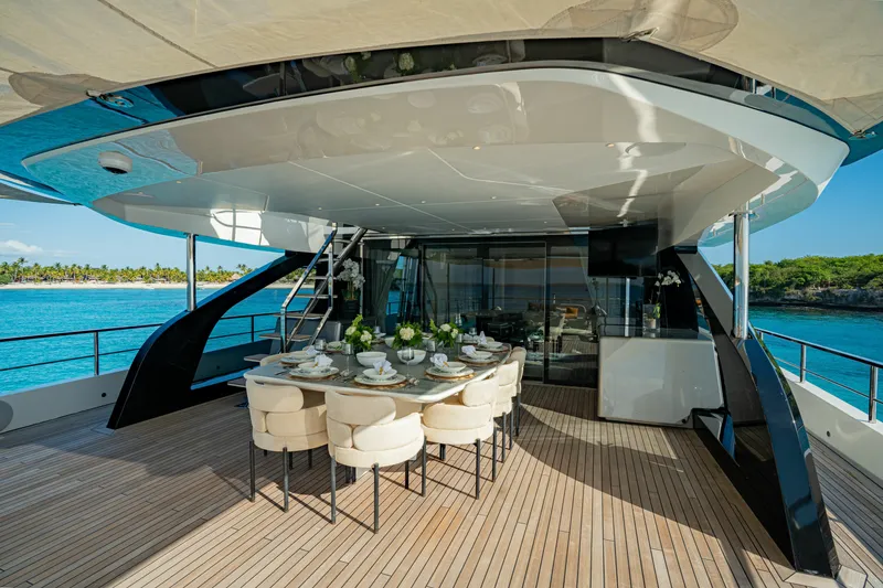 Slide: The Image of Azimut GRANDE 36M 2024 - 6827212