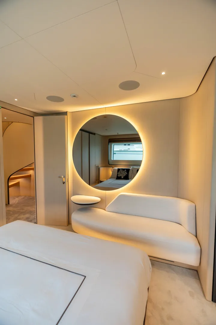 Slide: The Image of Azimut GRANDE 36M 2024 - 6827259