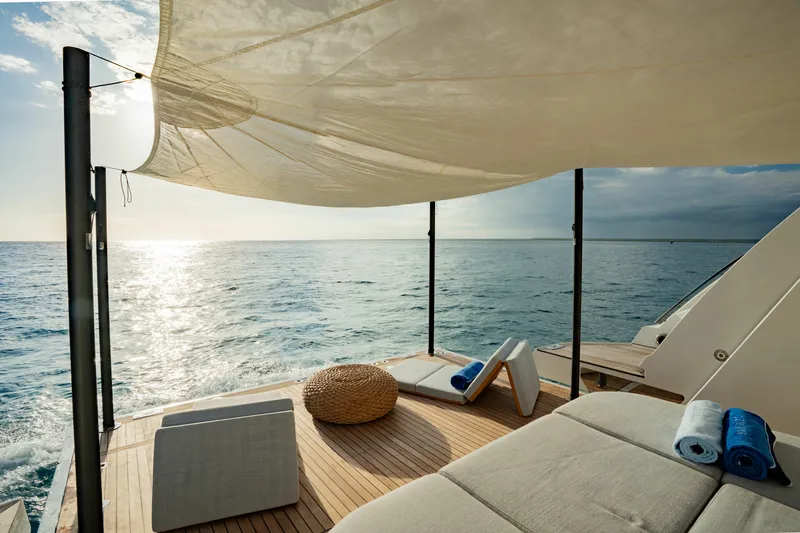 Slide: The Image of Azimut GRANDE 36M 2024 - 6827226