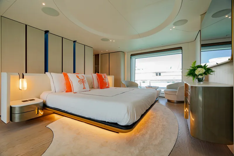 Slide: The Image of Azimut GRANDE 36M 2024 - 6827250