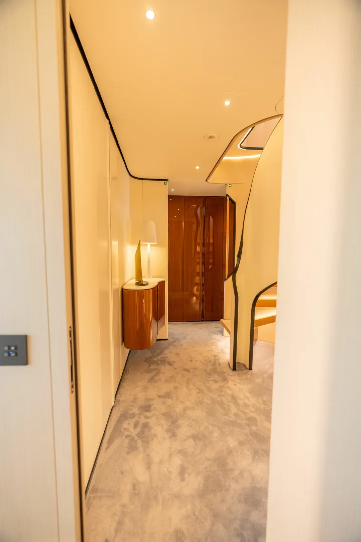 Slide: The Image of Azimut GRANDE 36M 2024 - 6827263