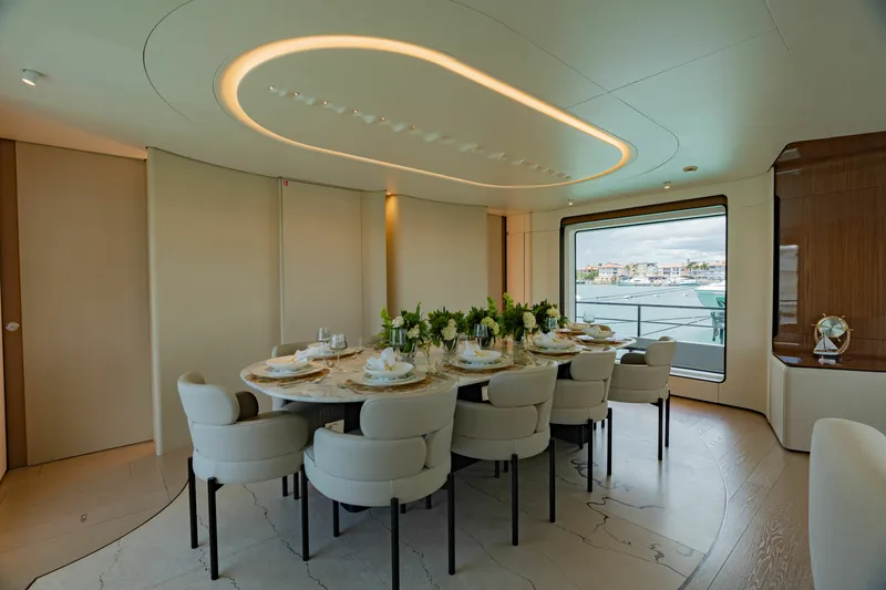 Slide: The Image of Azimut GRANDE 36M 2024 - 6827245