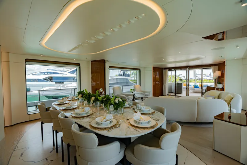Slide: The Image of Azimut GRANDE 36M 2024 - 6827244