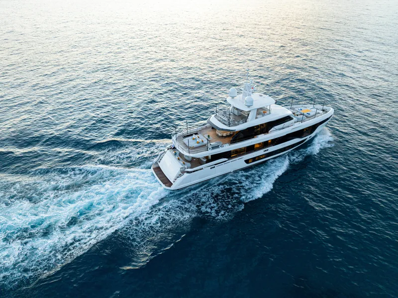 Slide: The Image of Azimut GRANDE 36M 2024 - 6827205