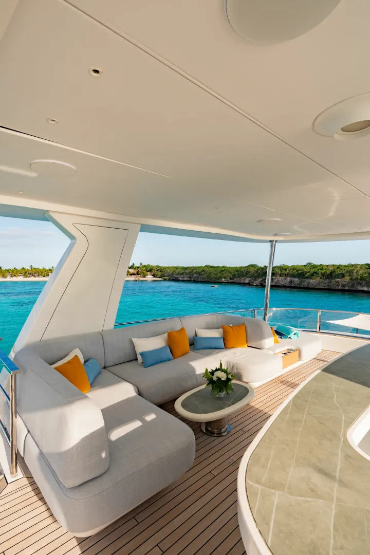 Slide: The Image of Azimut GRANDE 36M 2024 - 6827217