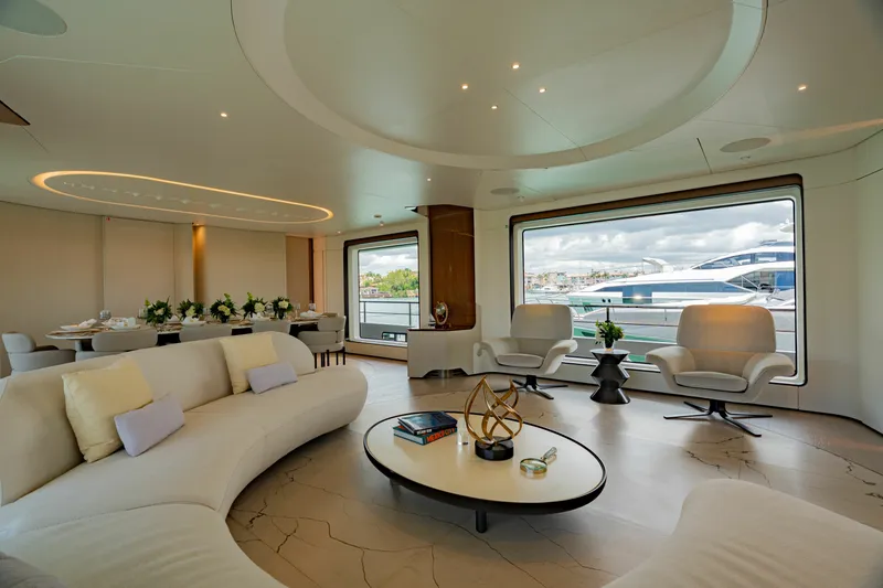 Slide: The Image of Azimut GRANDE 36M 2024 - 6827239
