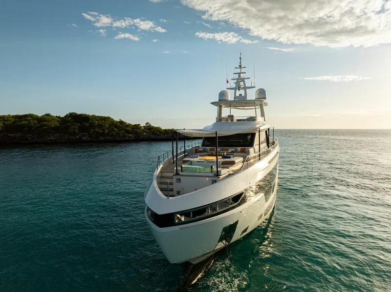 Slide: The Image of Azimut GRANDE 36M 2024 - 6827187