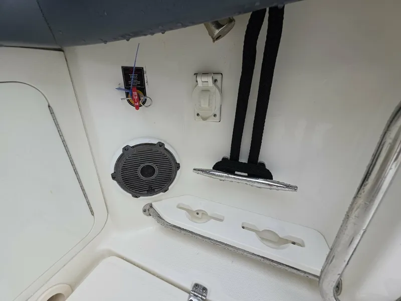 Slide: The Image of 2021 Boston Whaler 420 Outrage BFT-Profile 2021 Boston Whaler 420 Outrage BFT - 7655170