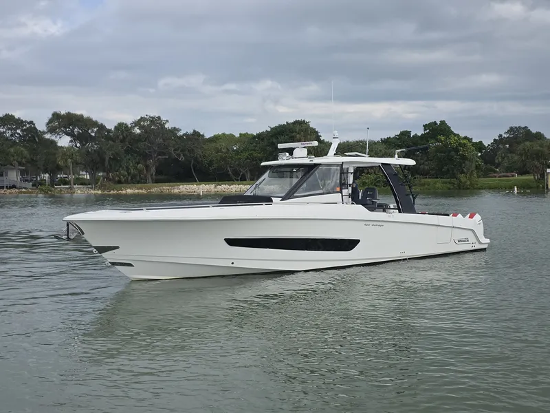 Slide: The Image of 2021 Boston Whaler 420 Outrage BFT-Profile 2021 Boston Whaler 420 Outrage BFT - 7655141