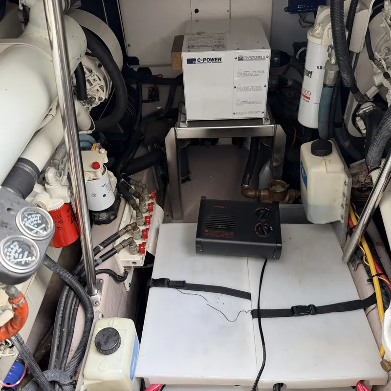 Slide: The Image of Sea Ray 450 Express Bridge 2003 - 6013813