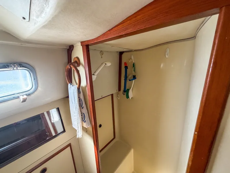 Slide: The Image of Pearson 385 1984 - 6027713