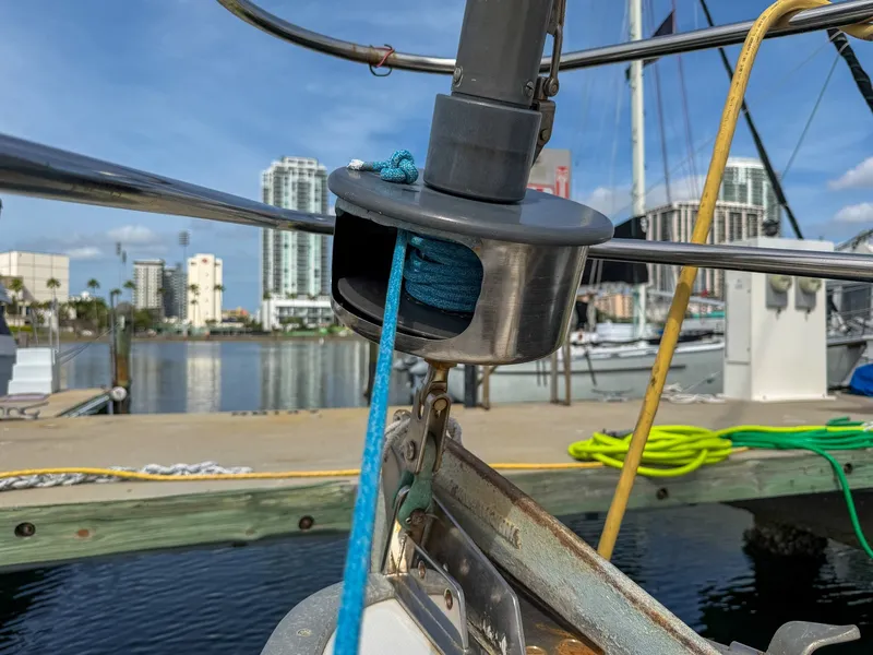 Slide: The Image of Pearson 385 1984 - 6027636