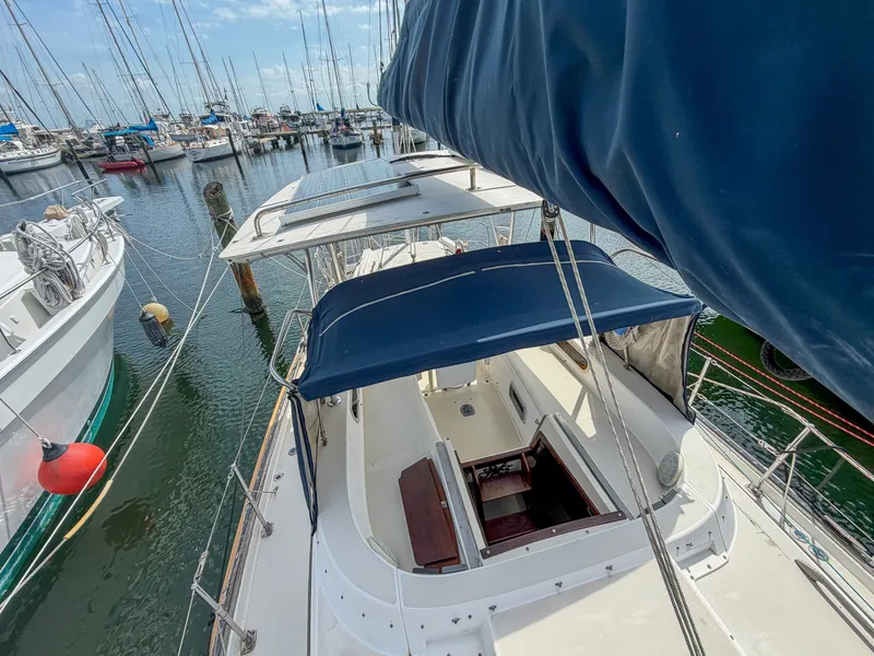 Slide: The Image of Pearson 385 1984 - 6027641