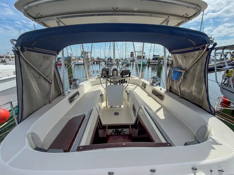 Slide: The Image of Pearson 385 1984 - 6027640